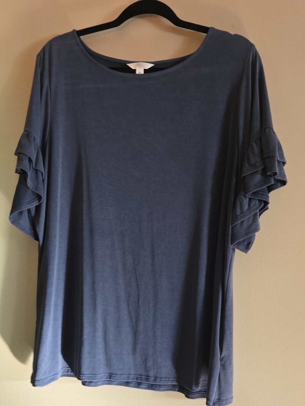 Time and Tru Navy Blue Short Sleeve Ruffle Top